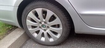 Originál alu kola Škoda, zimní pneu 225/45 R17