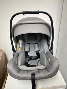 utosedačka Nuna PIPA next + ISOFIX základna