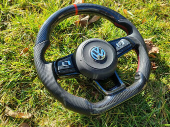 VOLANT RLINE GTD GTI - KOZENY / KARBÓN / ČERVENÉ ŠITIE