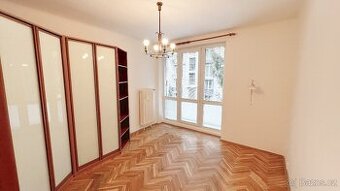 2+1 s balkonem v tiché ulici – Žalmanova 8 | Braník