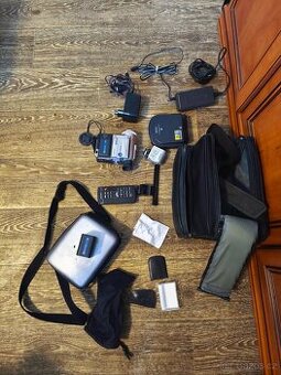 Digitální videokamera Sony Handycam DCR-PC100 Mini DV.