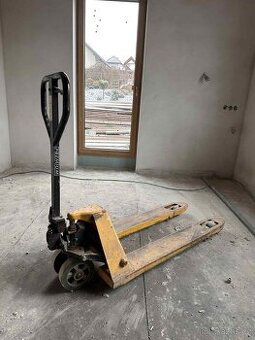 Paletový vozík značky Lifter