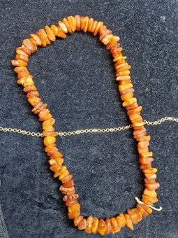 jantarové korále, délka: cca 44cm, váha: 30,00g
