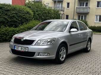 Škoda Octavia II 1.6 16V Facelift Kůže ALU kola Tažné