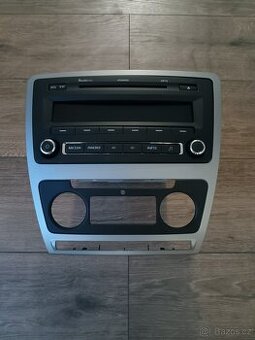 Autorádio Škoda Octavia 2 FL s BT