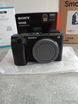 Sony Alpha A6400 - 1