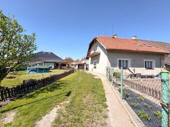 RD 736 m2 v okolí Loun - 1