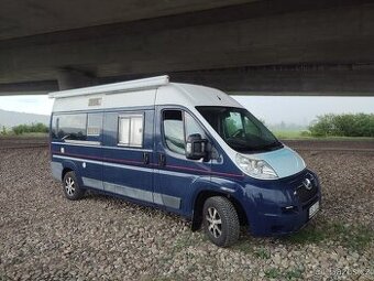 Obytný Peugeot Boxer L3H2, klima, tažné, 3 místa