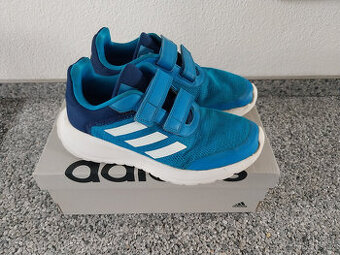 Botasky Adidas vel. 35