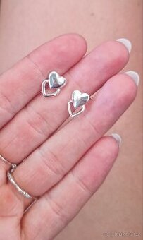 Nové dámské stříbrné náušnice srdce srdíčka 925