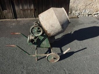 Stavební míchačka