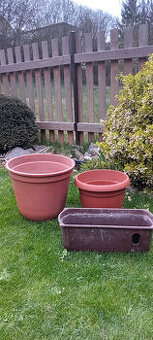 SET 2x plastový květináč + truhlík