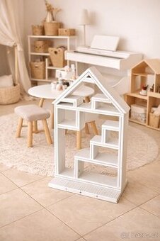 dřevěný oboustranný  domeček pro LPS a jiná zvířátka