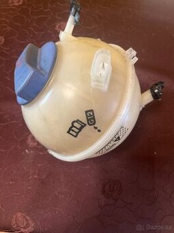 NÁDRŽ NA CHLADICÍ KAPALINU