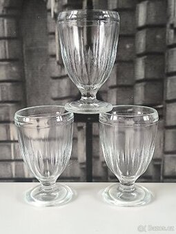 Staré skleničky - grogovky 3ks