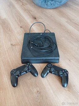 Ps4 slim 500Gb + 2x ovladač
