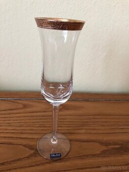 Zcela nové, nikdy použité, skleničky šampusky