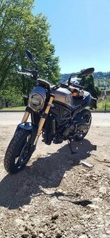 Benelli Leoncino 800, šedá