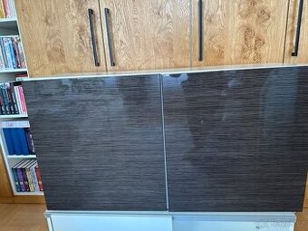 Skříňka IKEA Besta s dvířky