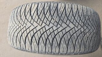 Celoroční pneumatika 245/40/18 Goodride