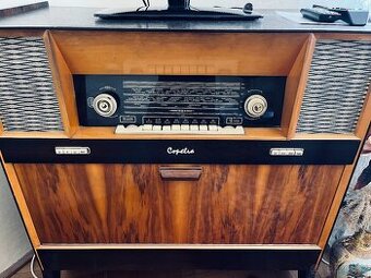 Skříňové gramorádio Tesla Copélia