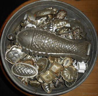 FORMIČKY V POZINK. MÍSE - VÍCE JAK 130 ks + RYBA PO STARÉM C