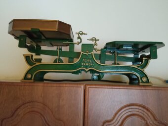 Prodám staré váhy