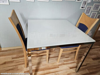 Thorsby Jídelní stůl + 2x židle TON