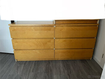 Prodám komodu MALM, bříza, 6 zásuvek, 3200,- Kč