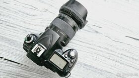 Nikon D90 + objektiv Sigma 17-70mm
