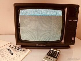 Retro přenosná TV Grundig C 2402 Supercolor,  rok 1986 - 1