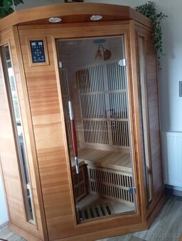 Infrasauna rohová pro 3 osoby