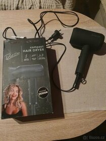 Vysoušeč vlasů Rita Ora + žehlička na vlasy - 1