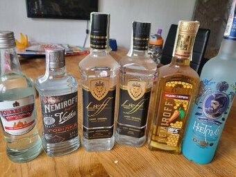 5x ukrajinská vodka + jeden rum - 1