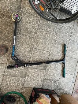 Custom Freestyle koloběžka