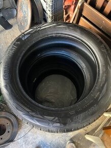 Prodám letní sadu pneu Continental 215/55 R17