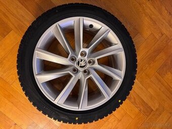 Kompletní zimní kola Stratos 17" pro Scala