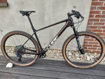 Karbonový Cube Elite C:68X Race XL 2023 – Perfektní stav, šp