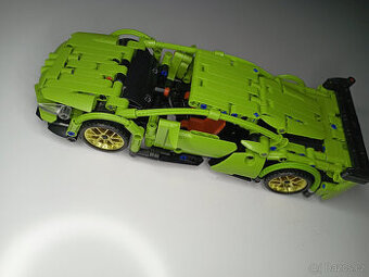 Stavebnice složená - zelené auto 26cm