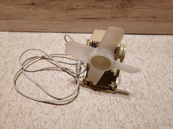 Stolní retroventilátor