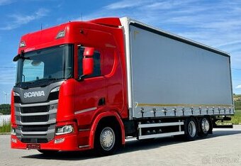 Scania R 410 6x2 včetně plachtové nástavby