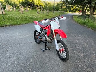Honda CR250 - 1