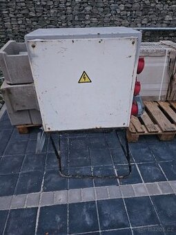 Stavební rozvadeč