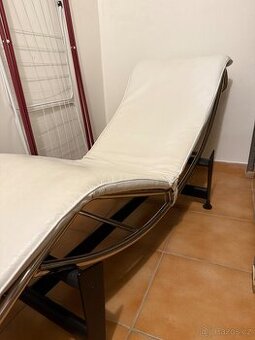 Lenoška, křeslo, terapeutické lehátko