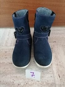 Semišové kozačky, velikost 28