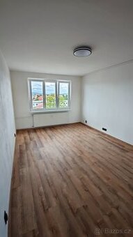 Продаж квартири 2+1 у місті Хеб, вул. Космонавтів 5, 55 м² - 1