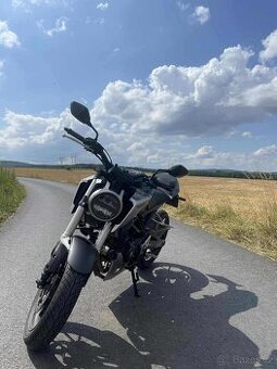 Honda CB 125R