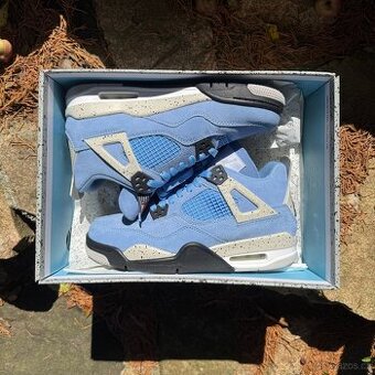 Prodávám boty Air Jordan 4 Retro “University Blue” (GS)
