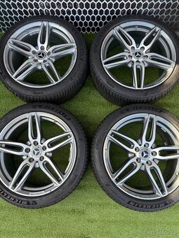 Mercedes E-CLASS AMG - 245/40 R19 ORIGINÁLNÍ ZIMNÍ SADA - 1