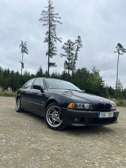 BMW e39 523i